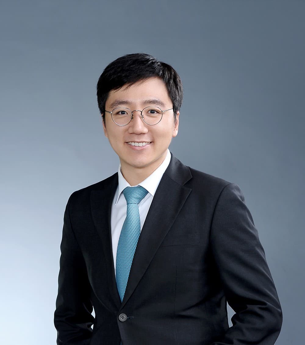 대표변호사 김진우