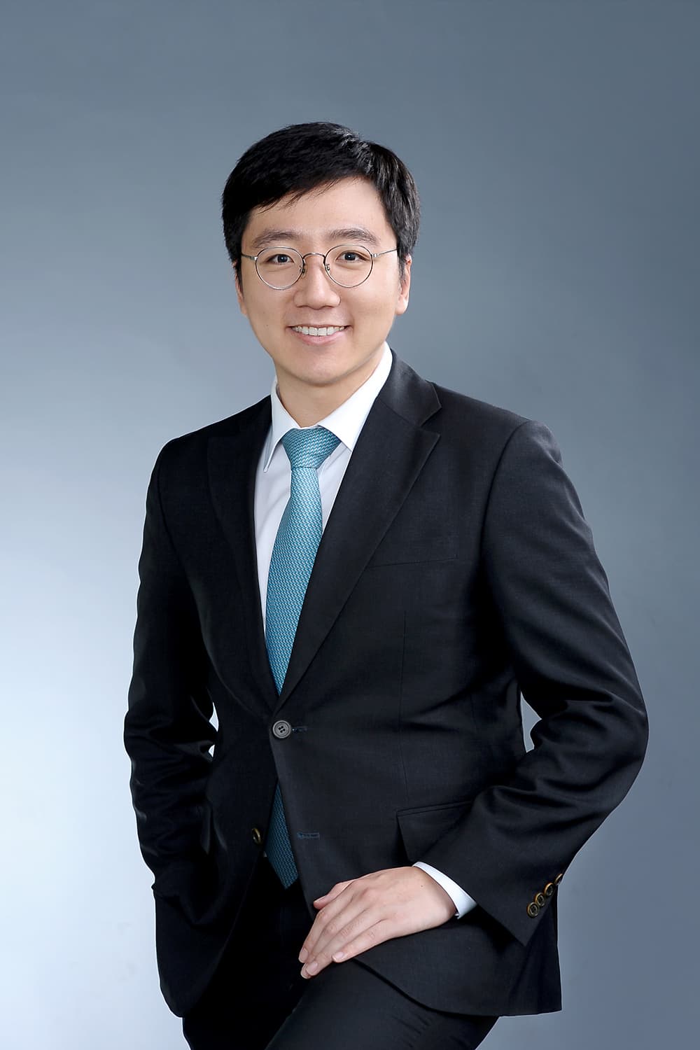 대표변호사 김진우